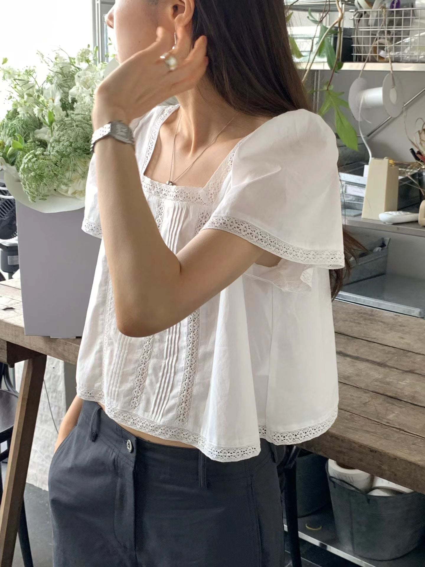 Angel Korea 夏方領蕾絲上衣