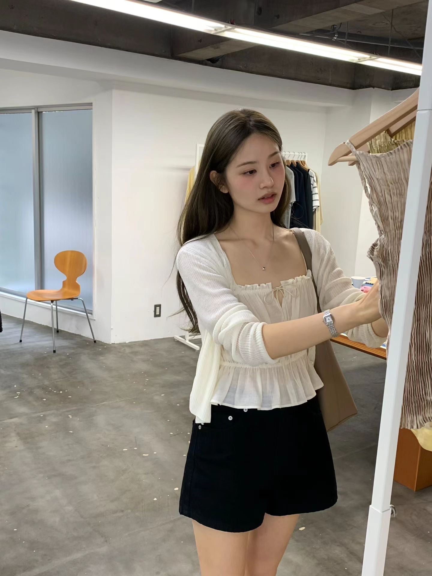 Angel Korea 夏亞麻V領罩衫
