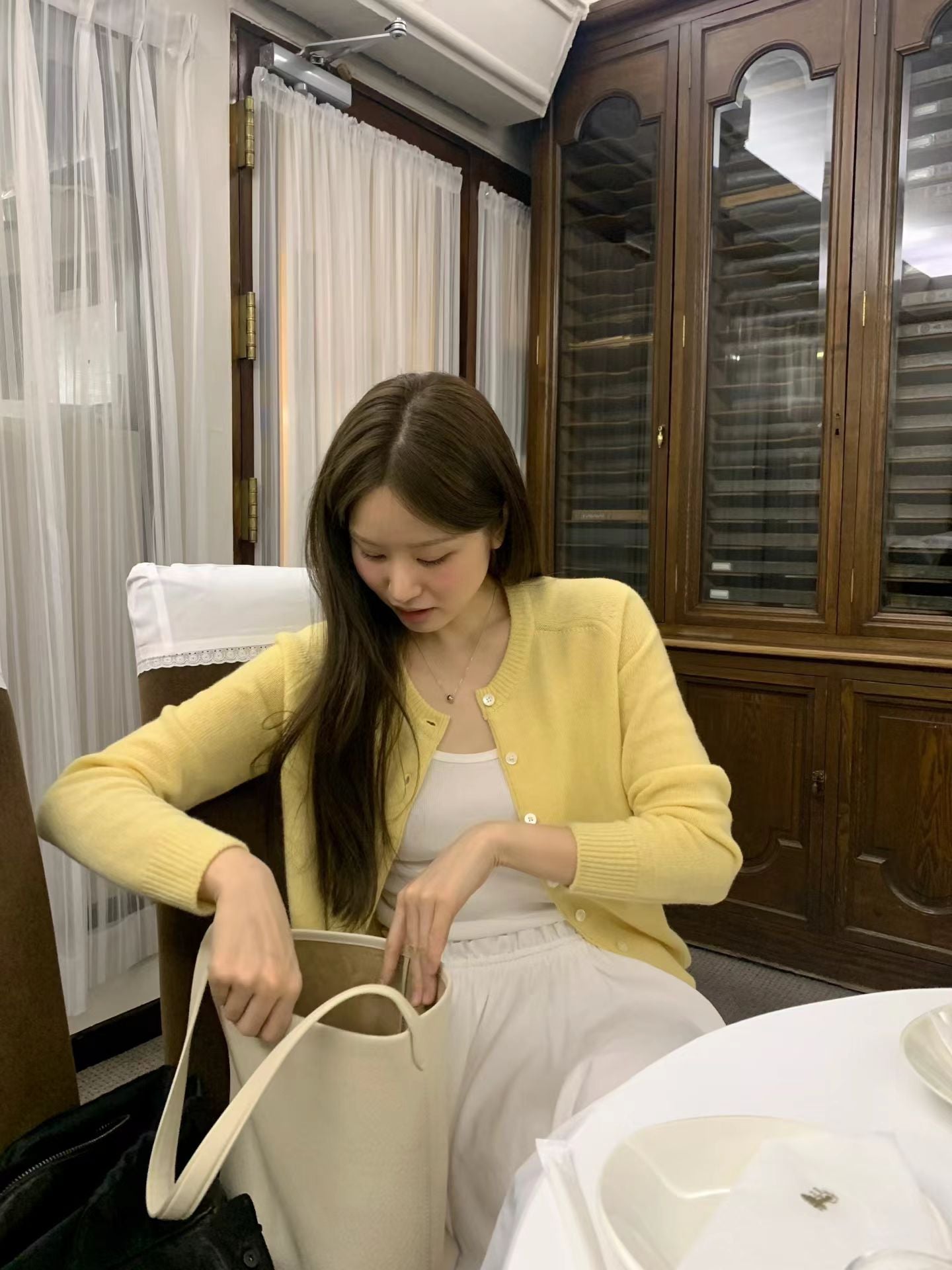 春氣質羊毛排釦衫