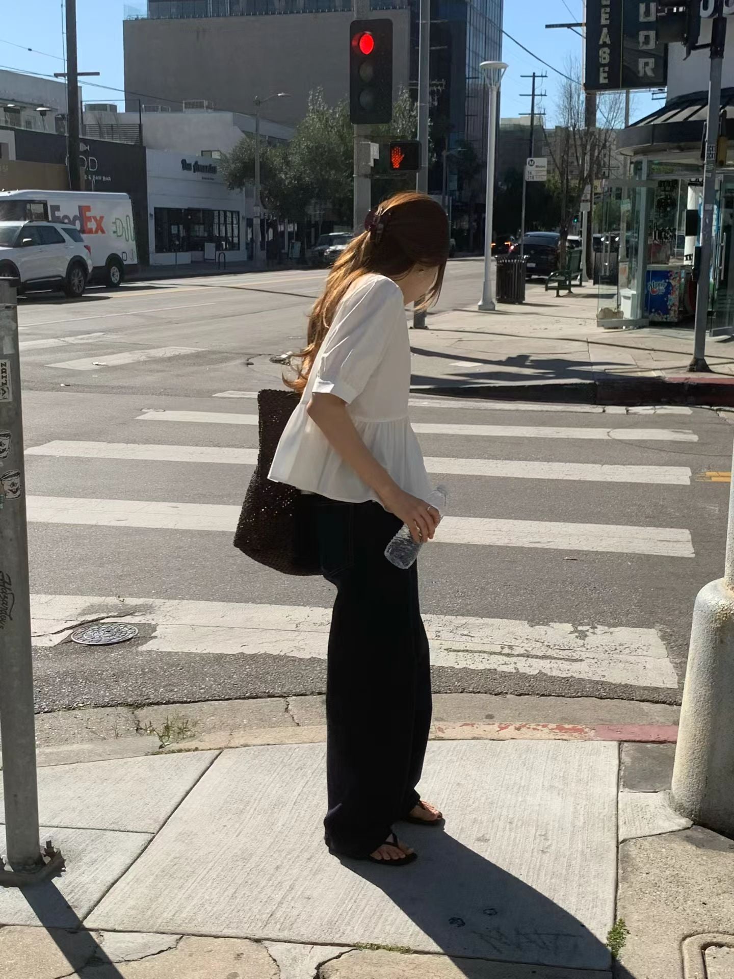 春澎袖排釦上衣