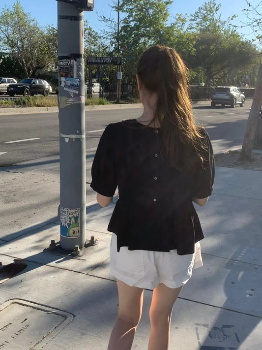 春澎袖排釦上衣